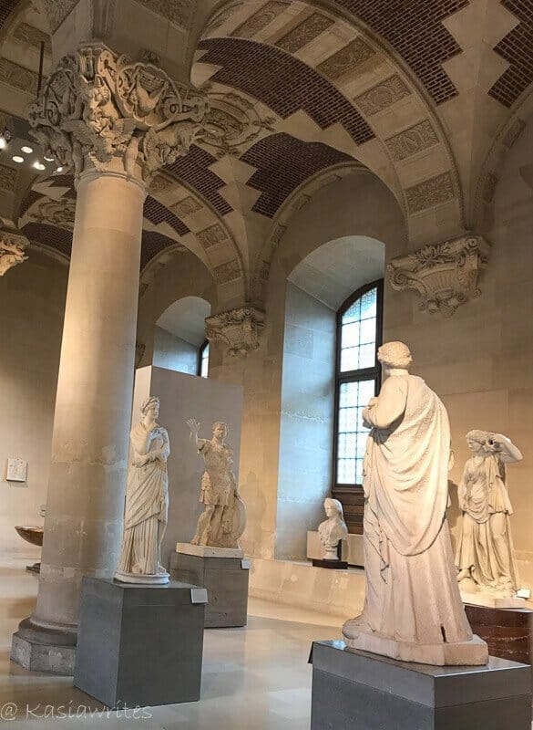 sculptures at the louvre