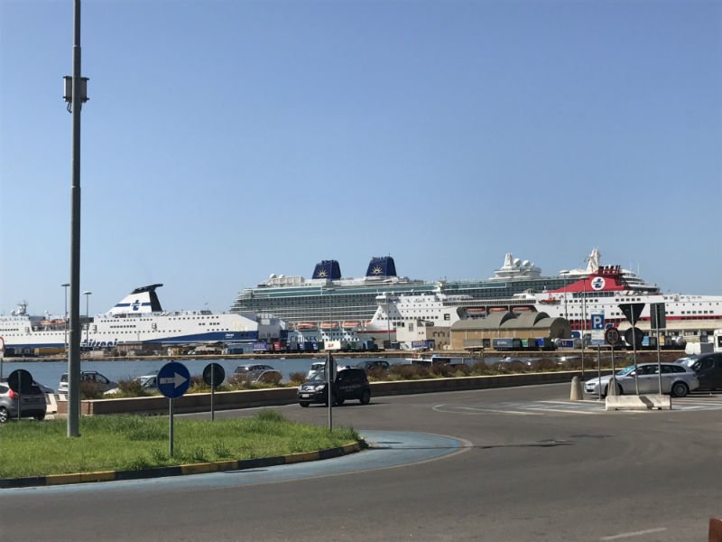 cruise ship in cagliari