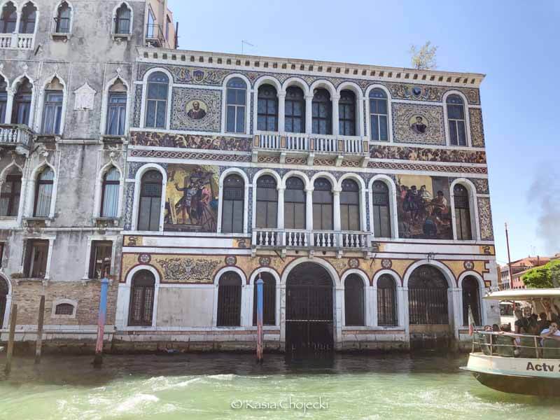 ornate exterior wall of a palazzo on the Grand Canal