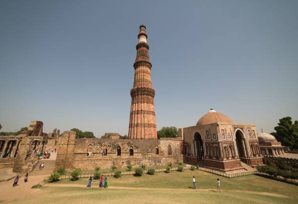view of Qutub Minar tower and surrounding area