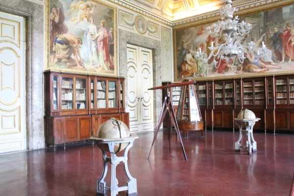 library sitting room Reggia di Caserta
