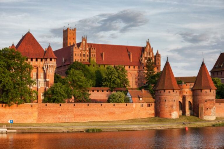 Gothic Majesty At Malbork Castle: A Cultural Treasure